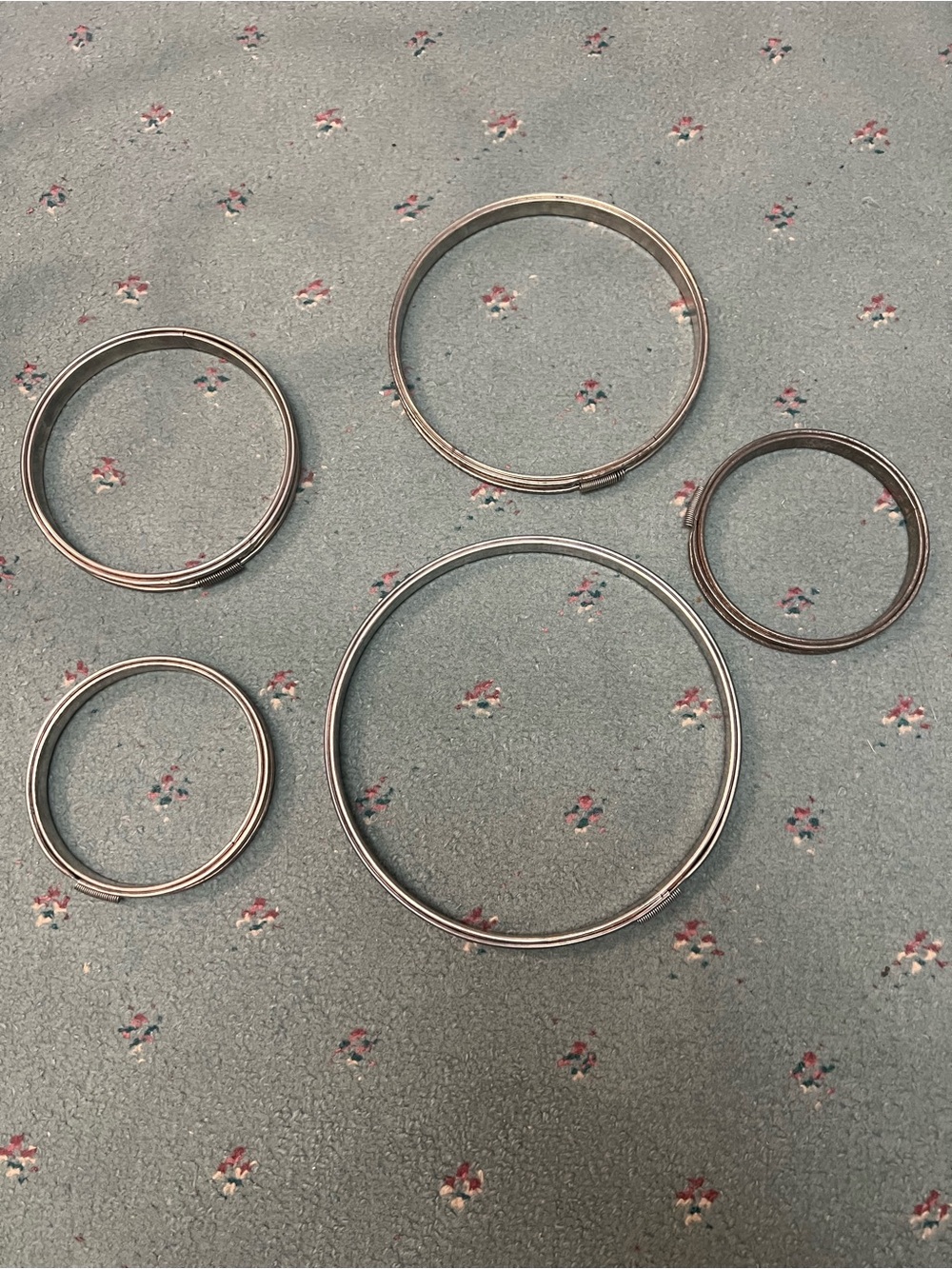 Vintage Metal Embroidery Hoops - Picture 4 of 5